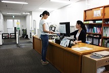 神楽坂図書館